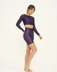 Top cropped manga longa Lucky Purple