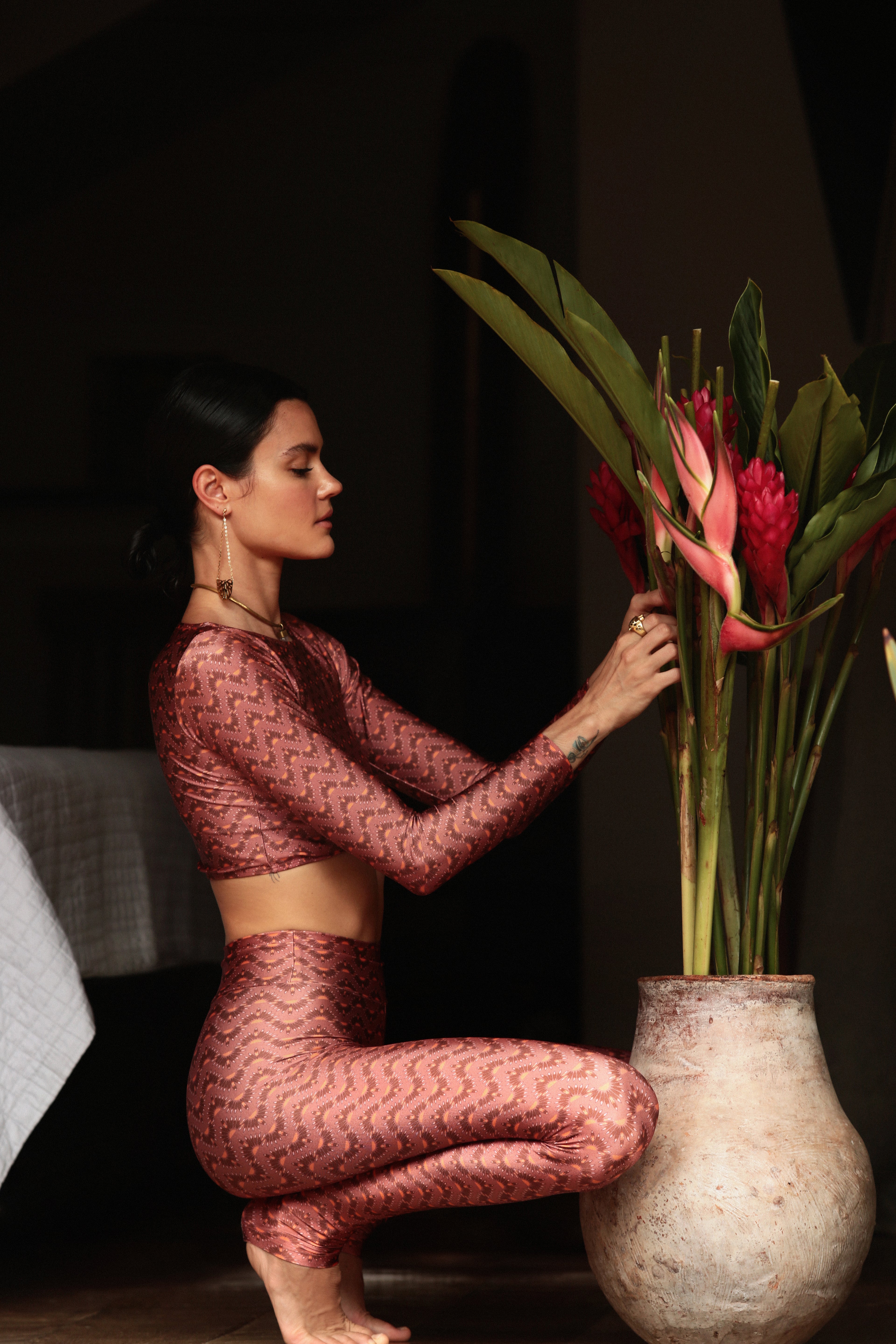 Top cropped manga longa Sunset Tribe