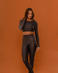 Top cropped manga longa Little Hearts