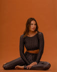 Top cropped manga longa Little Hearts