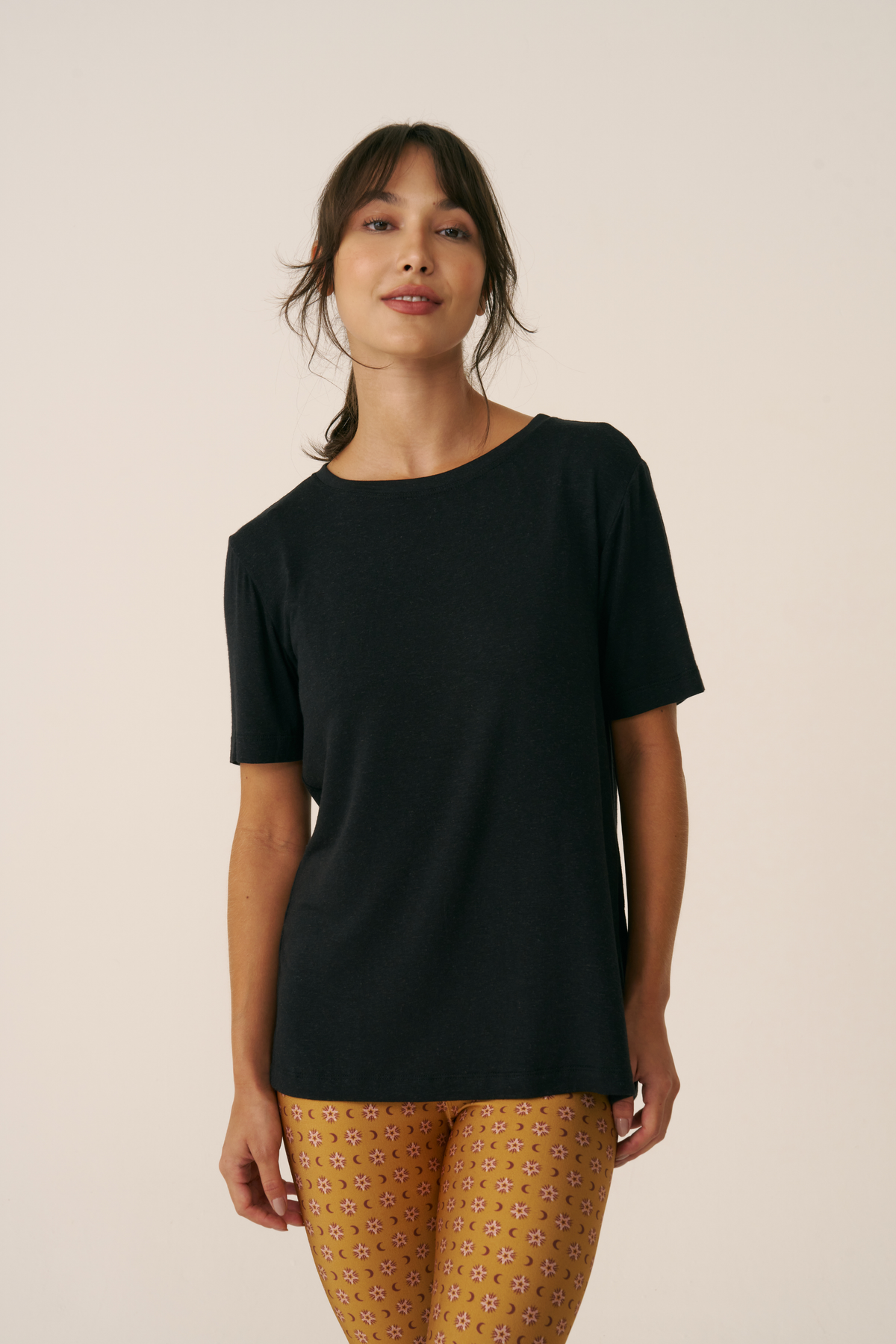 Camiseta Let Love In Black