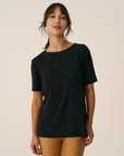 Camiseta Let Love In Black