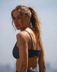 Top New Fit Trikonasana Blue