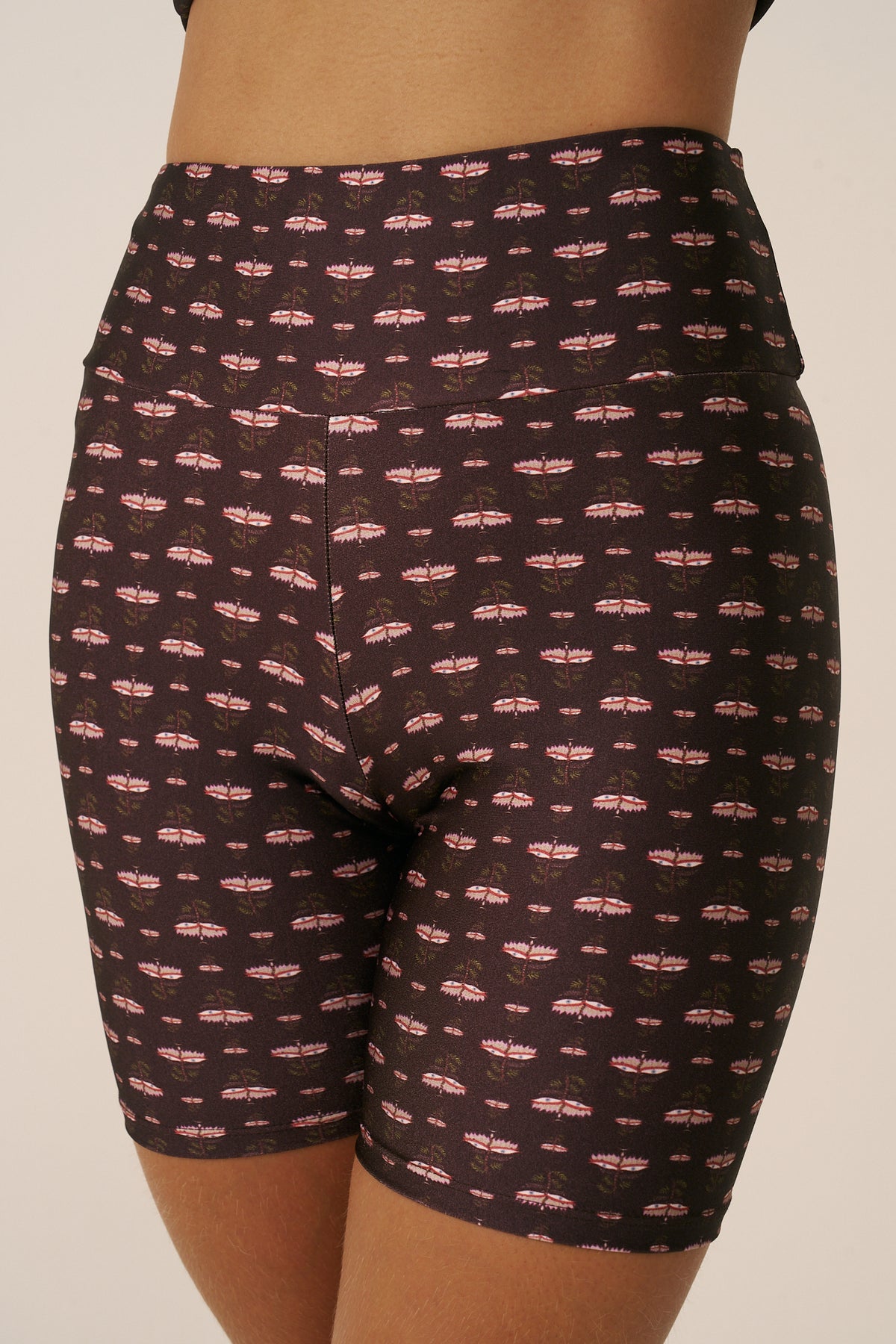 Shorts High Miragem